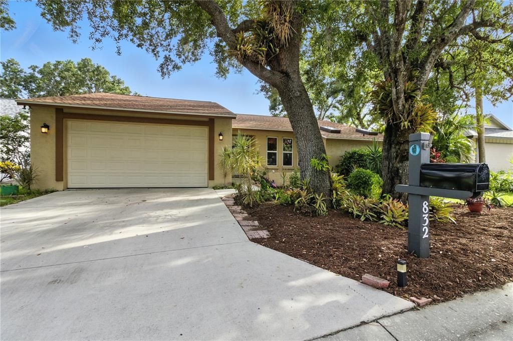 832 HARROWOOD COURT, Sarasota, FL 34232