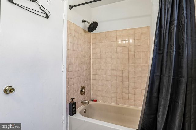 157 MEADOWBROOK LN, Brookhaven, PA 19015