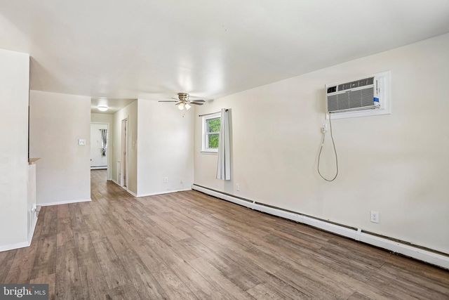 157 MEADOWBROOK LN, Brookhaven, PA 19015