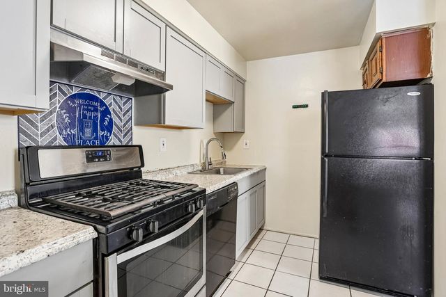 157 MEADOWBROOK LN, Brookhaven, PA 19015