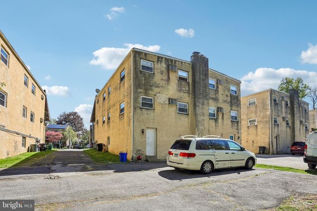 157 MEADOWBROOK LN, Brookhaven, PA 19015