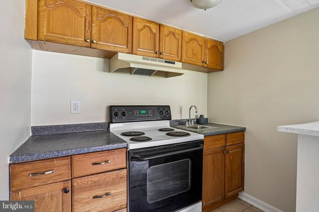 157 MEADOWBROOK LN, Brookhaven, PA 19015