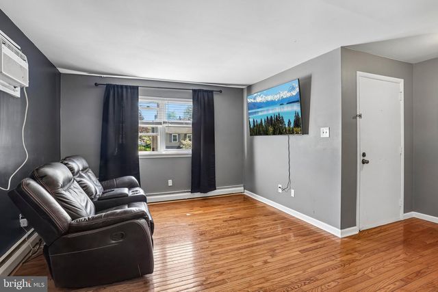 157 MEADOWBROOK LN, Brookhaven, PA 19015