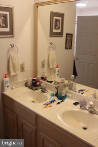 417 NORTH STAR DR, Harrisburg, PA 17112