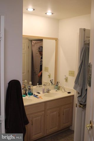 417 NORTH STAR DR, Harrisburg, PA 17112