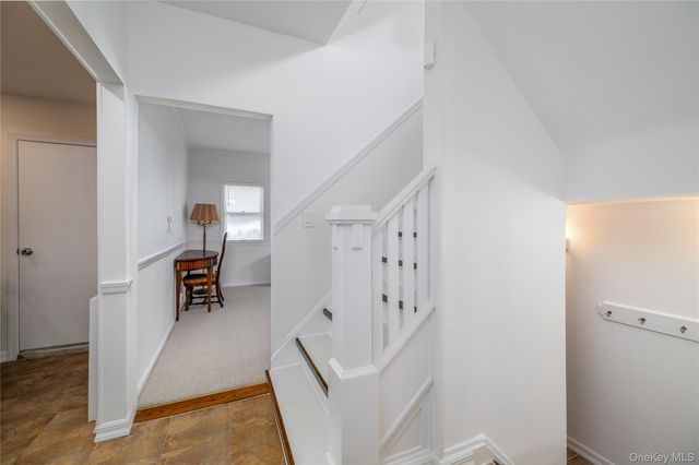 36 W Windsor Parkway, Oceanside, NY 11572