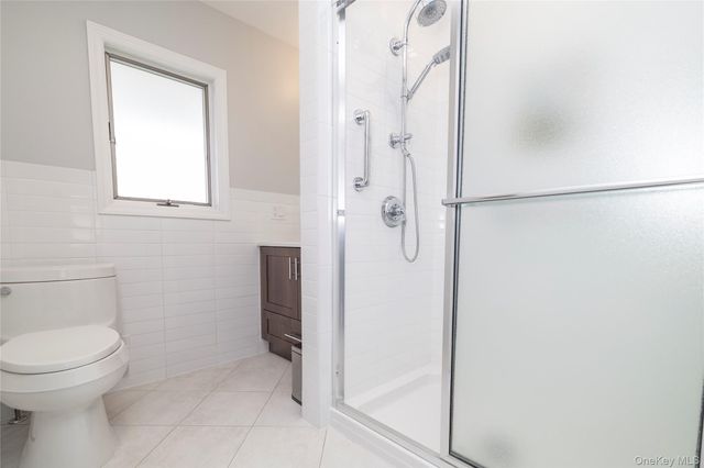 36 W Windsor Parkway, Oceanside, NY 11572