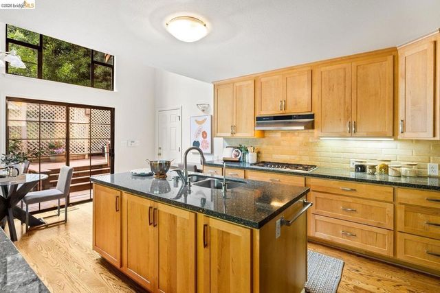 6685 Shepherd Canyon Rd, Oakland, CA 94611