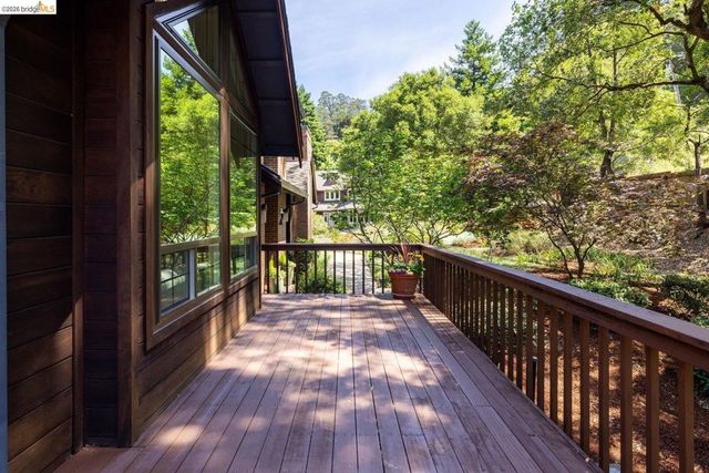 6685 Shepherd Canyon Rd, Oakland, CA 94611