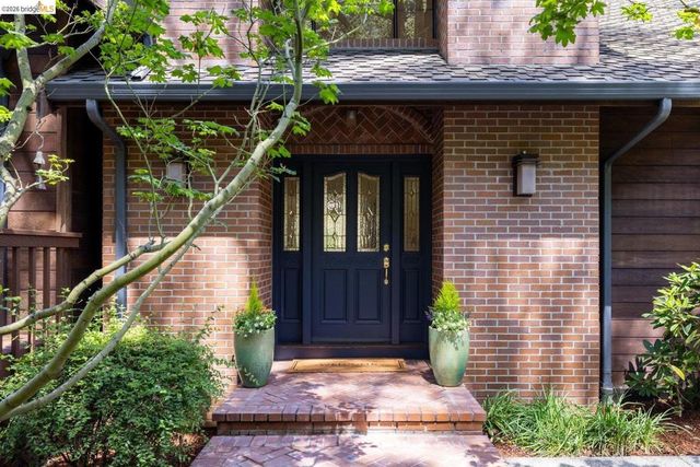 6685 Shepherd Canyon Rd, Oakland, CA 94611