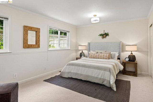 6685 Shepherd Canyon Rd, Oakland, CA 94611