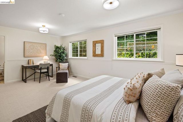 6685 Shepherd Canyon Rd, Oakland, CA 94611