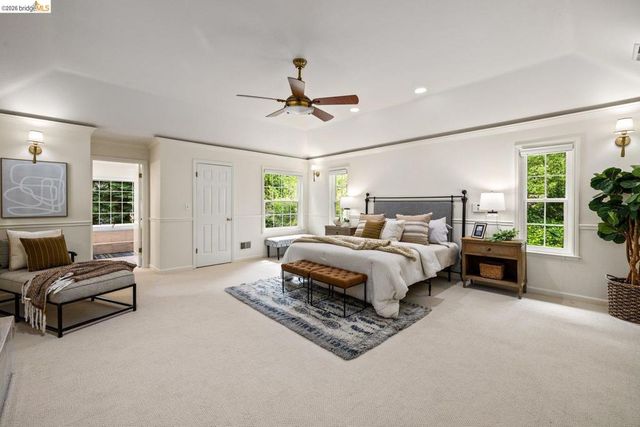 6685 Shepherd Canyon Rd, Oakland, CA 94611