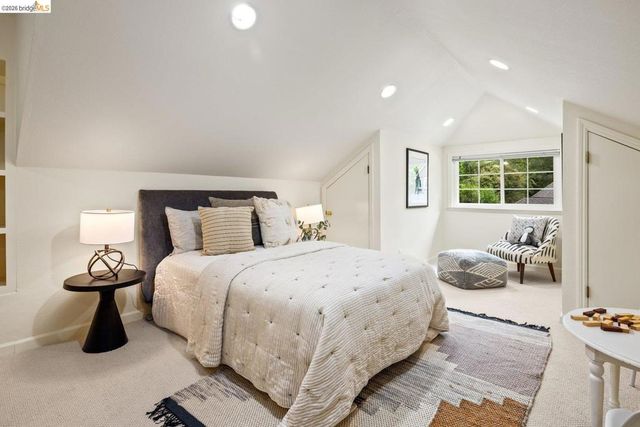 6685 Shepherd Canyon Rd, Oakland, CA 94611
