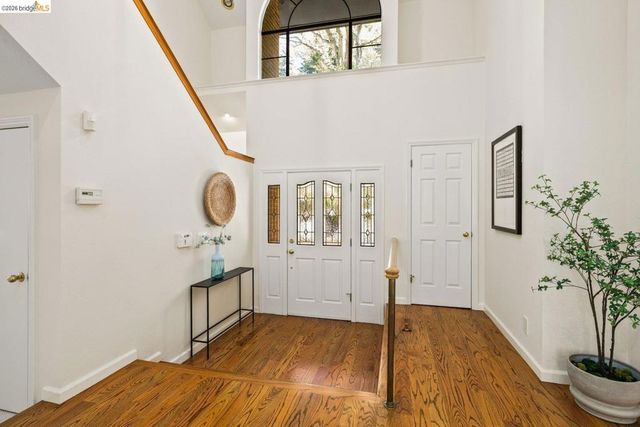 6685 Shepherd Canyon Rd, Oakland, CA 94611