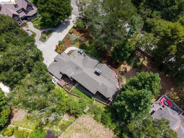 6685 Shepherd Canyon Rd, Oakland, CA 94611