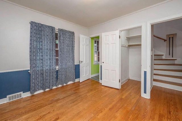 2611 N 84th STREET, Wauwatosa, WI 53226
