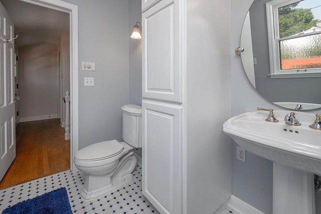 2611 N 84th STREET, Wauwatosa, WI 53226