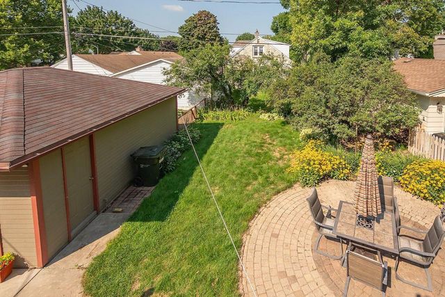 2611 N 84th STREET, Wauwatosa, WI 53226