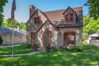 2611 N 84th STREET, Wauwatosa, WI 53226