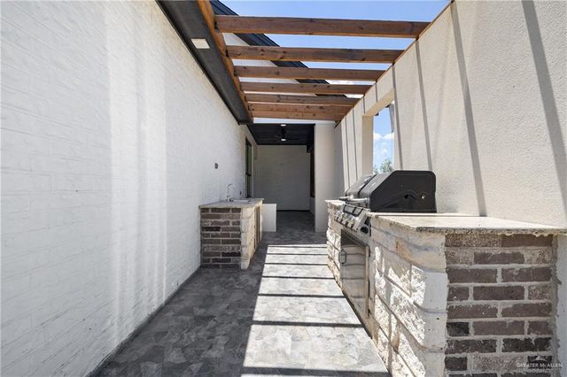 2443 Lady Palm Drive, Rio Grande City, TX 78582