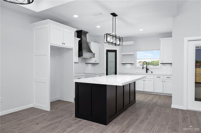 2443 Lady Palm Drive, Rio Grande City, TX 78582