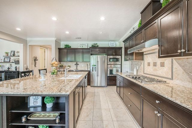 4199 Trenton Avenue, Clovis, CA 93619