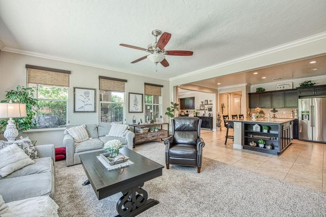 4199 Trenton Avenue, Clovis, CA 93619