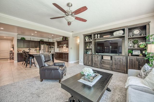 4199 Trenton Avenue, Clovis, CA 93619