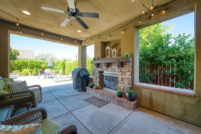 4199 Trenton Avenue, Clovis, CA 93619