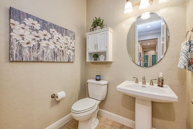 4199 Trenton Avenue, Clovis, CA 93619