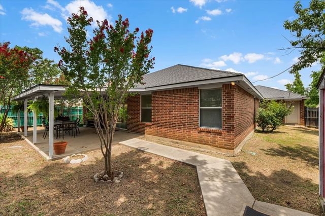 717 Partridge Drive, Saginaw, TX 76131