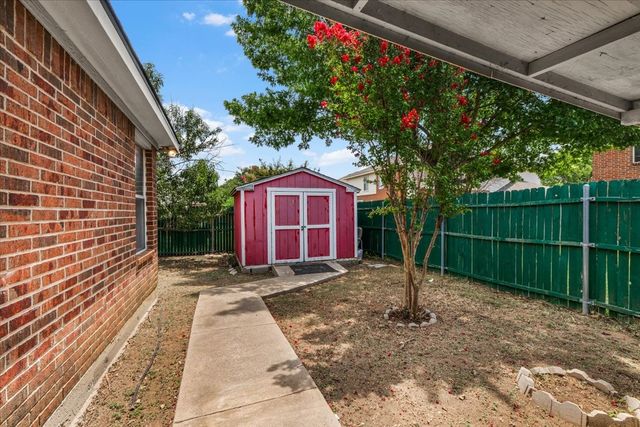717 Partridge Drive, Saginaw, TX 76131