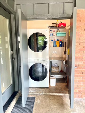 1809 Forestglade DR, Austin, TX 78745