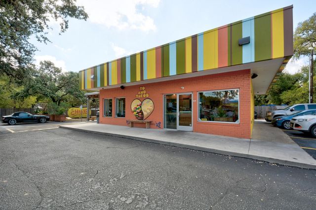 1809 Forestglade DR, Austin, TX 78745