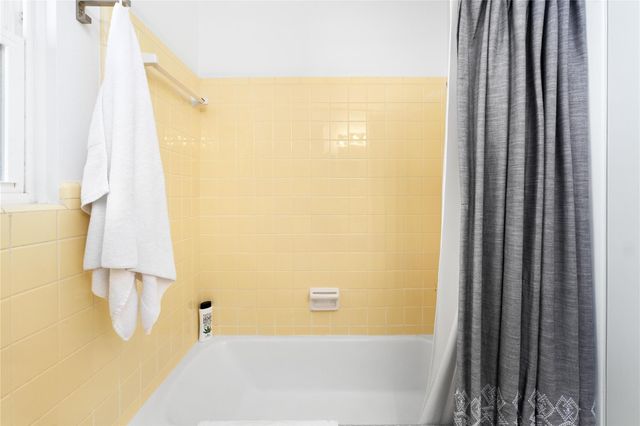 1809 Forestglade DR, Austin, TX 78745