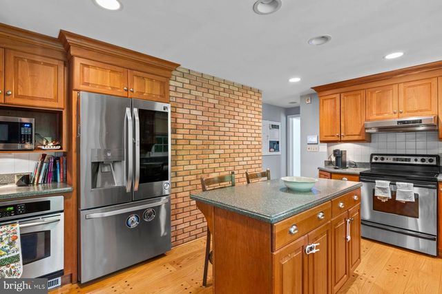 42 HARBOURTON WOODSVILLE, Pennington, NJ 08534