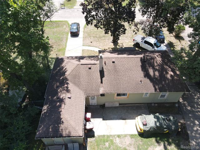 21190 Midway Avenue, Southfield, MI 48075