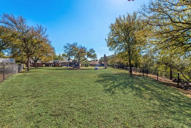 83 Crown Road, Willow Park, TX 76087