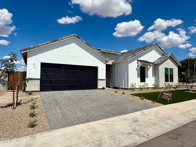 6454 E OASIS Circle, Mesa, AZ 85215