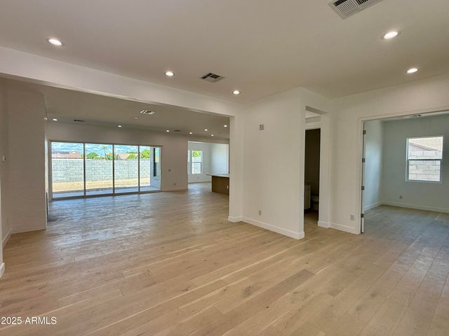 6454 E OASIS Circle, Mesa, AZ 85215