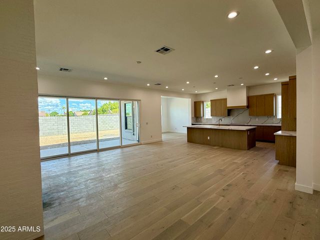 6454 E OASIS Circle, Mesa, AZ 85215