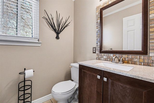 810 Yorick Path, Wixom, MI 48393