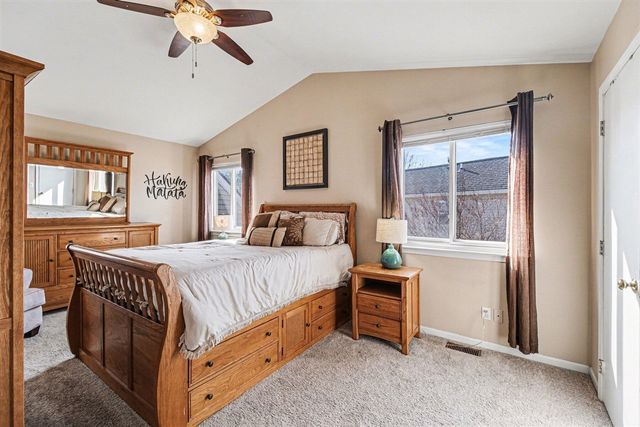 810 Yorick Path, Wixom, MI 48393