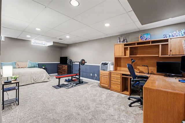 810 Yorick Path, Wixom, MI 48393