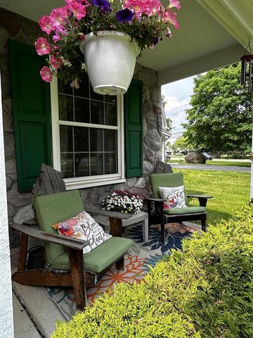 810 Yorick Path, Wixom, MI 48393