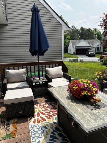 810 Yorick Path, Wixom, MI 48393