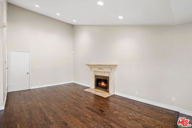 29403 Trailway Lane, Agoura Hills, CA 91301