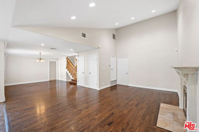 29403 Trailway Lane, Agoura Hills, CA 91301