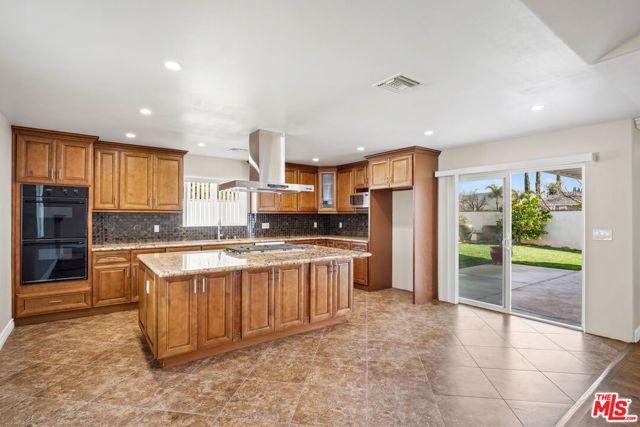 29403 Trailway Lane, Agoura Hills, CA 91301